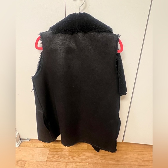 Velvet by Graham & Spencer Vest - Picture 2 of 2